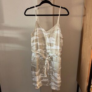 Splendid Beige and White Camo Dress size Medium NWT